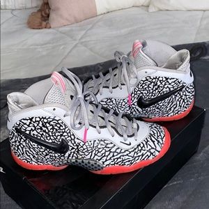 Nike little posite pro